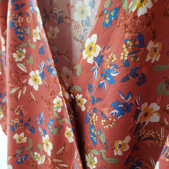 Asos ditsy floral short sleeve wrap blouse with side tie sz S - Picture 4 of 9